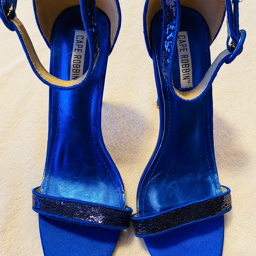 Almost New Super Glamorous Heels By CAPE ROBBIN - Heel Height 5” - box 42 - Picture 2 of 9